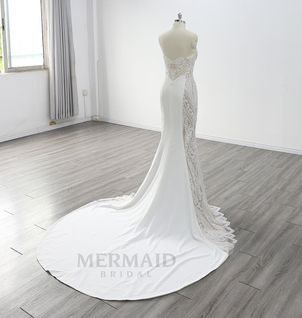 Backless Wedding Gown Floor Length Sweetheart Neck Court Train Lace Mermaid Wedding Dress 2023