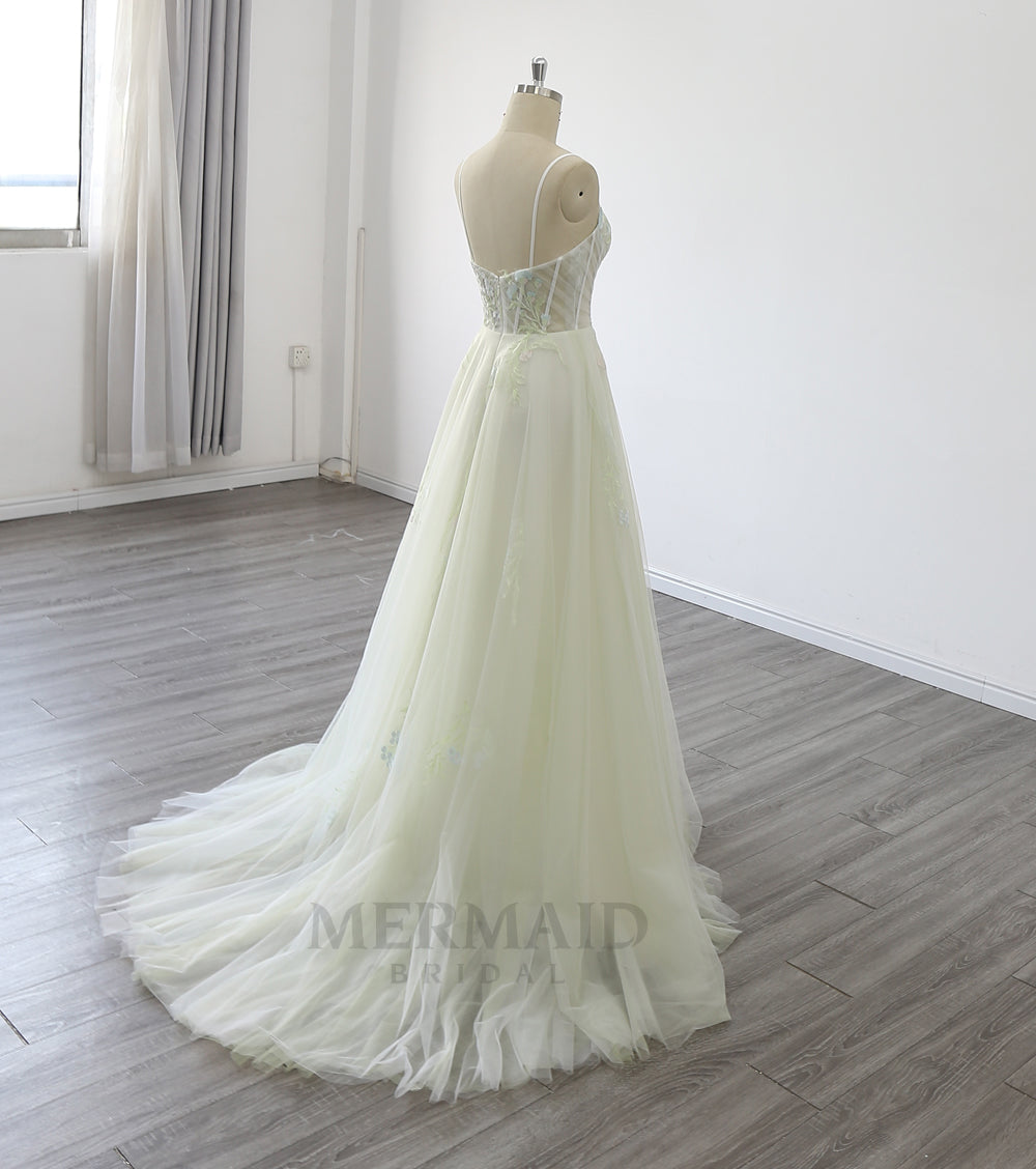 Spaghetti Straps Sweetheart Neck Court Train Boho Bridal Gown Beach Outdoor Bohemian Wedding Dress