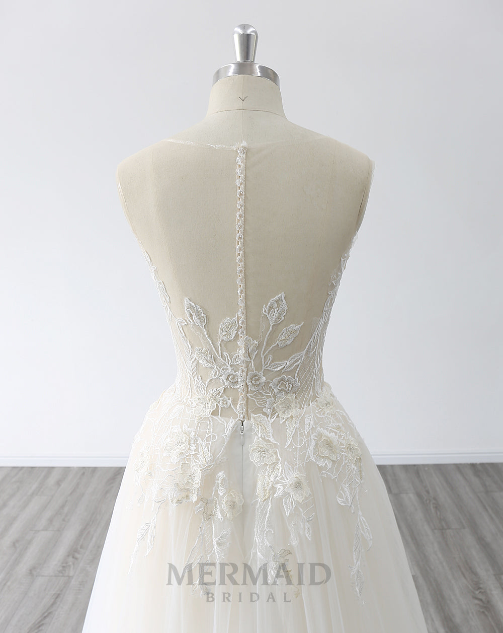 New Scoop Neck Sweep Train Pleated Tulle A Line Wedding Dress