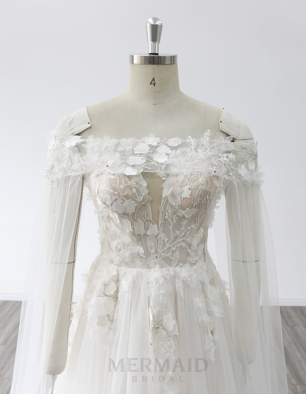 New Sweetheart Court Train 3D Flowers Lace A Line Wedding Dress 2024 with Detachable Cape