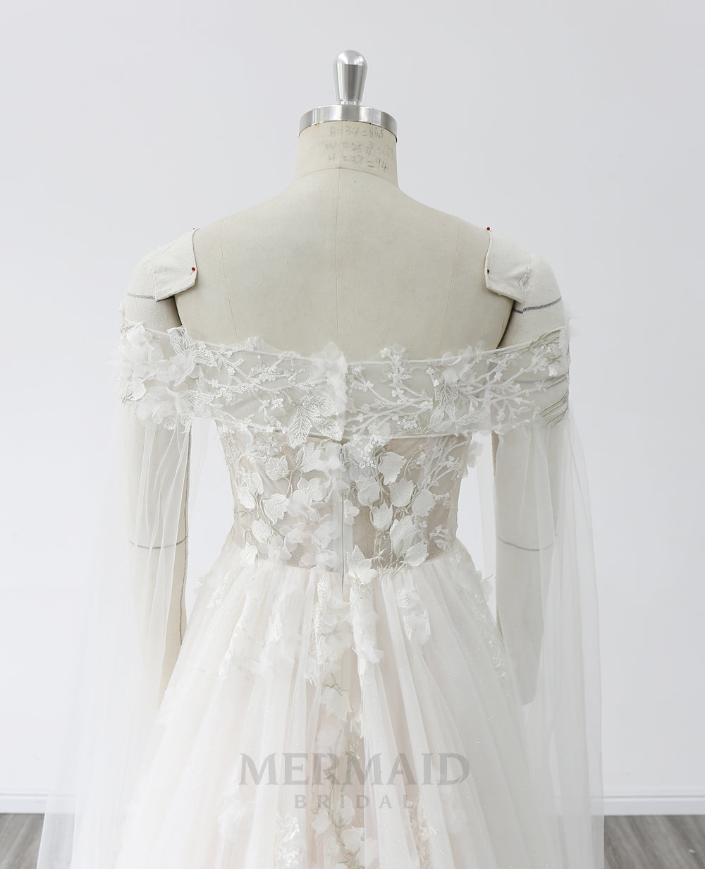 New Sweetheart Court Train 3D Flowers Lace A Line Wedding Dress 2024 with Detachable Cape
