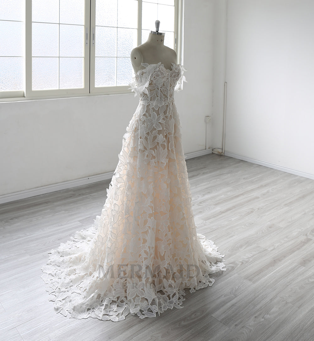 Off Shoulder Sweetheart Court Train Full Lace Wedding Dress 2025