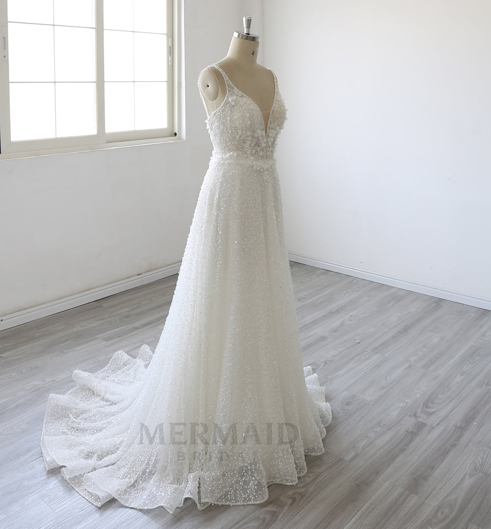 Spaghetti straps V Neck Court Trian A Line Heavy Beaded Wedding Dress With Slit