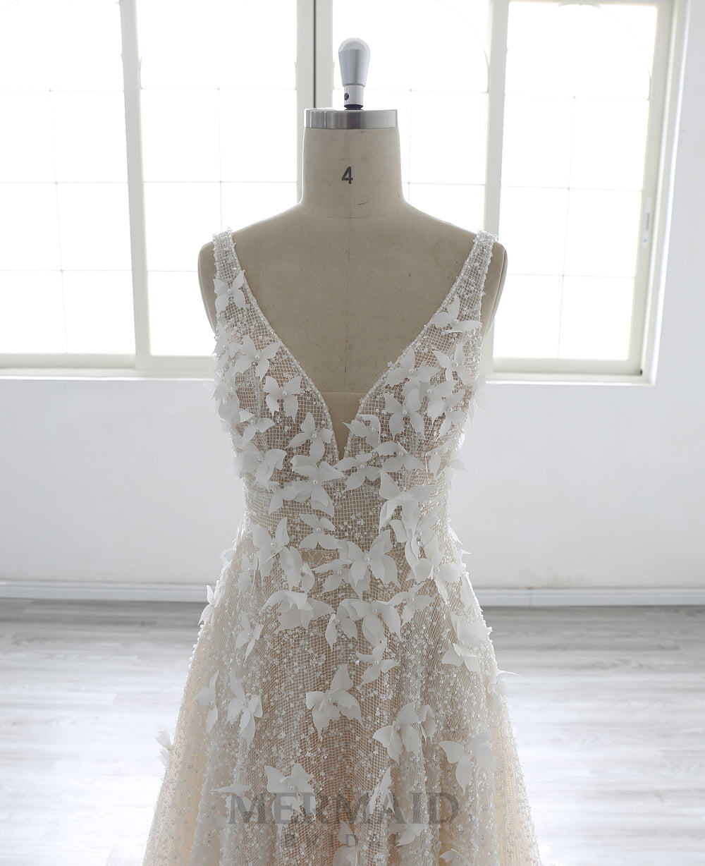 Luxury 3D Lace Flowers V Neck Court Train Heavy Beaded Wedding Dress 2025
