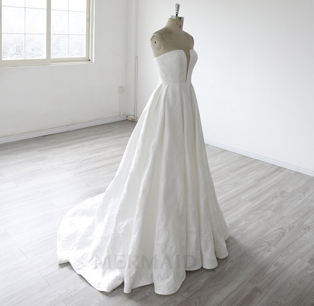Strapless Court Train Ball Gown Jacquard Satin Slit Wedding Dress 2025