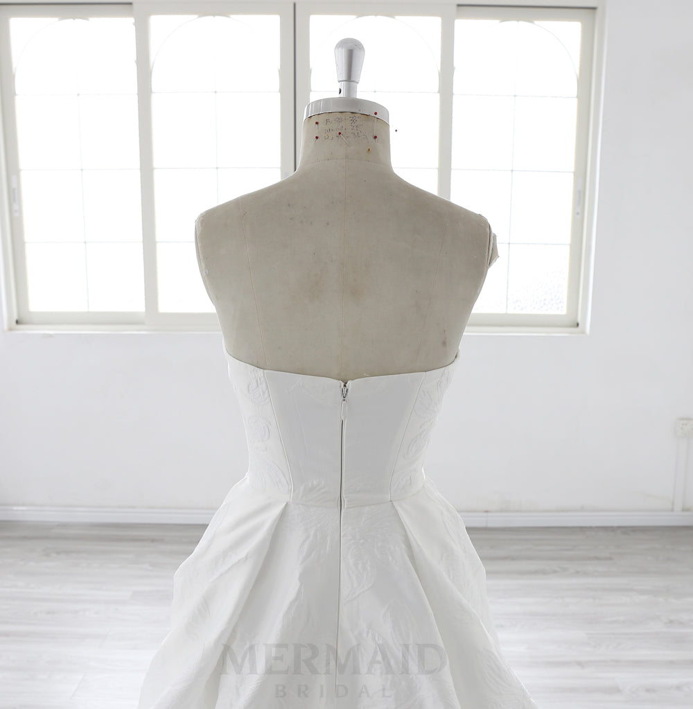 Strapless Court Train Ball Gown Jacquard Satin Slit Wedding Dress 2025