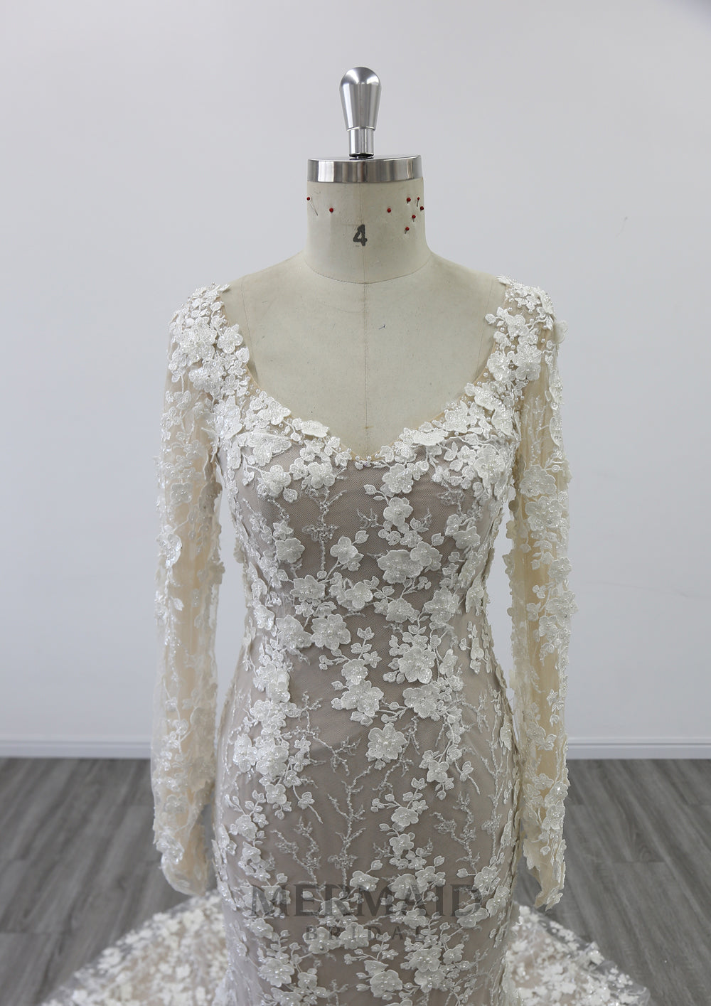 New Long Sleeves Beaded 3D Lace Wedding Dress