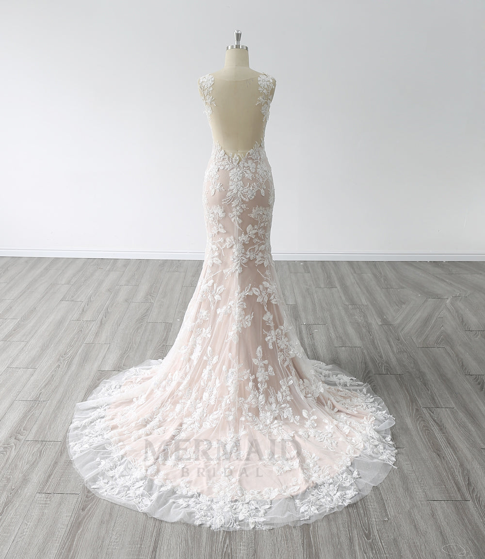 Best Selling Bridal Dresses 2023 Backless V-Neck Court Train Bride Beading Mermaid Cut Wedding Dress