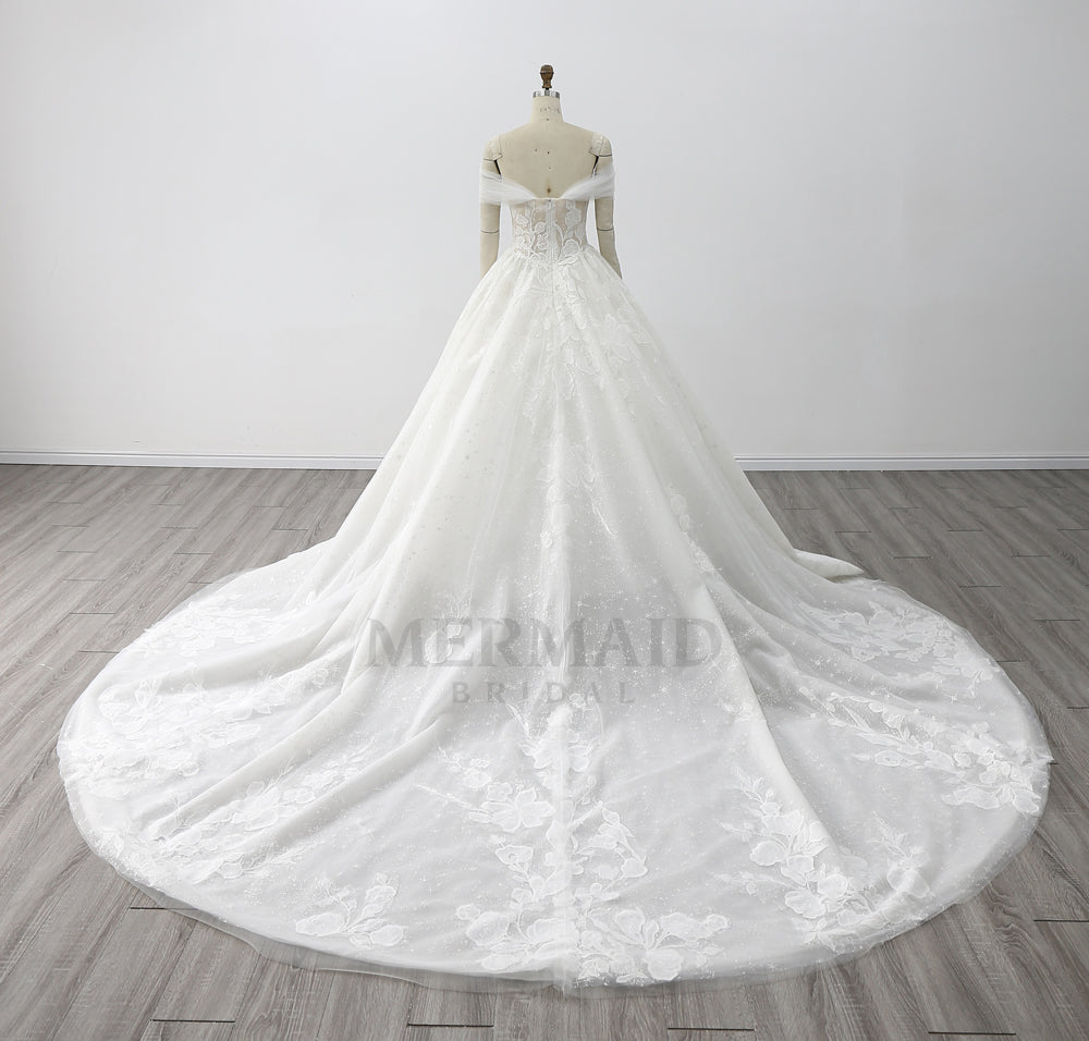 Luxury Detachable Off Shoulder Chapel Train Lace Ball Gown Wedding Dress