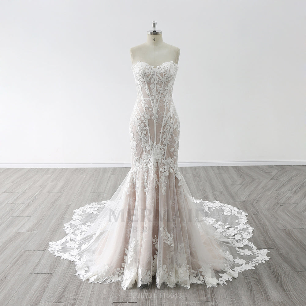 Sweetheart Neck Long  Chapel Train Lace Bride Dress Mermaid Wedding Dress