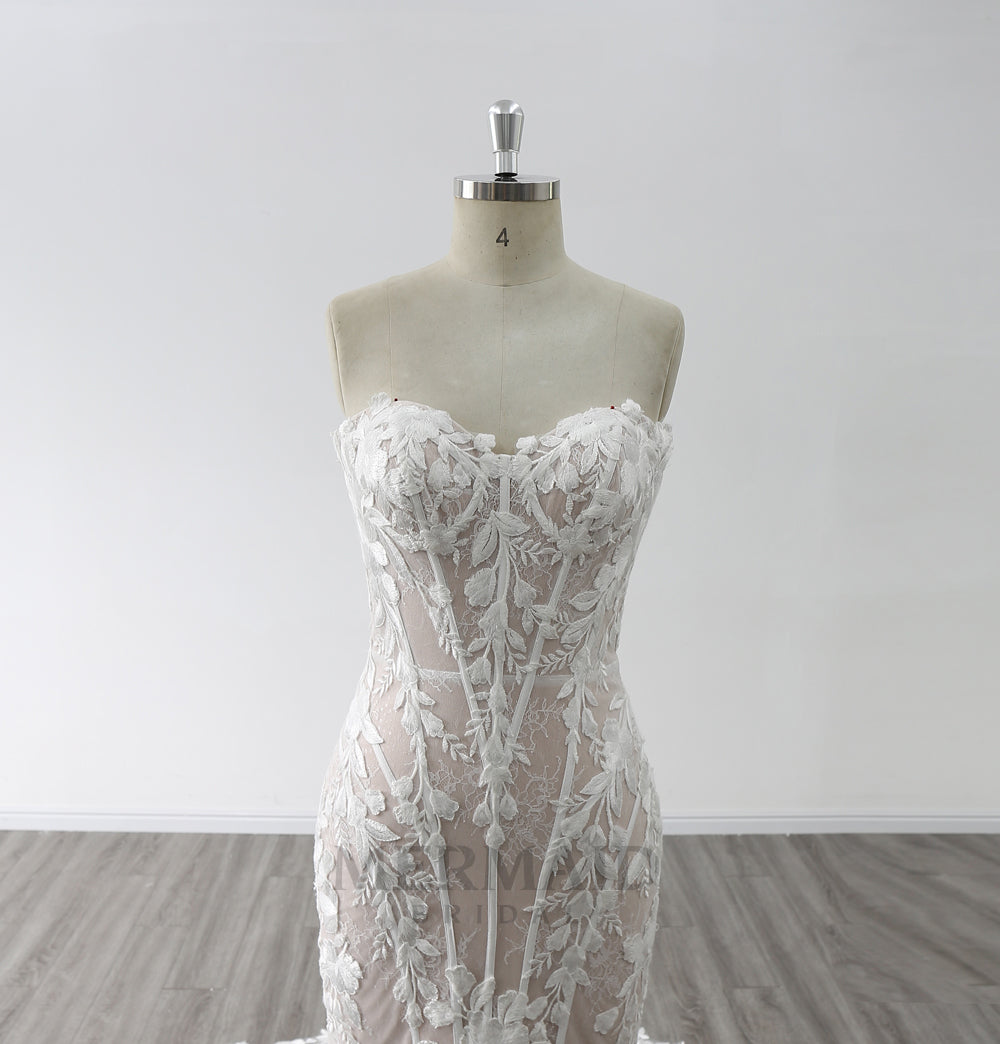 Sweetheart Neck Long  Chapel Train Lace Bride Dress Mermaid Wedding Dress