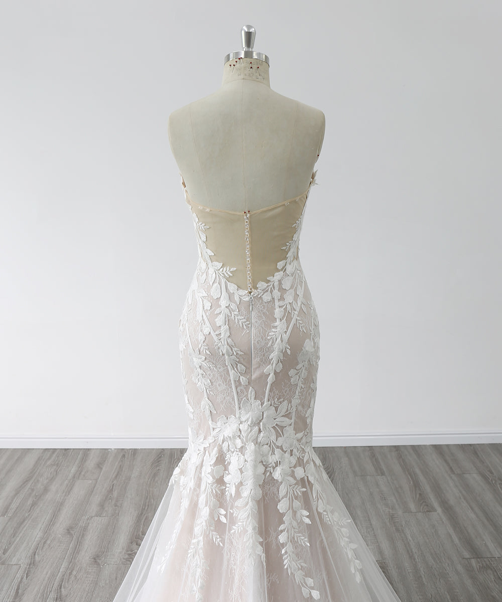 Sweetheart Neck Long  Chapel Train Lace Bride Dress Mermaid Wedding Dress