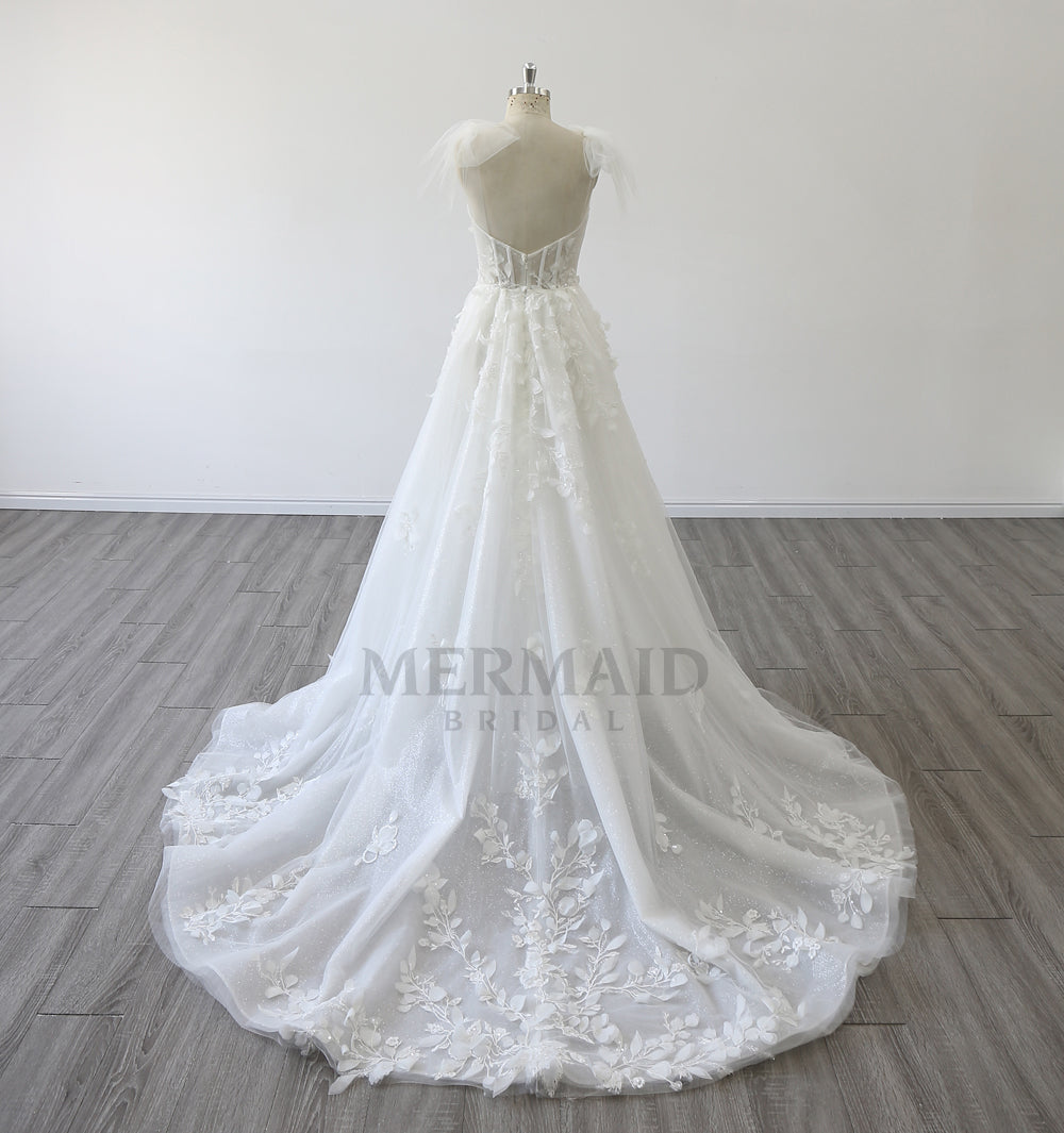 New V Back Detachable Straps Court Train Bridal Gown Beaded 3D Lace Wedding Dress