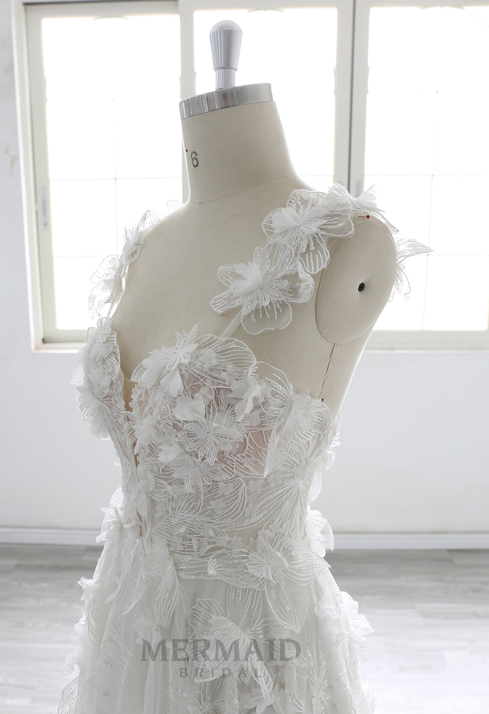Luxury 3D Lace Flowers Lace V Neck Court Train Wedding Dress 2025