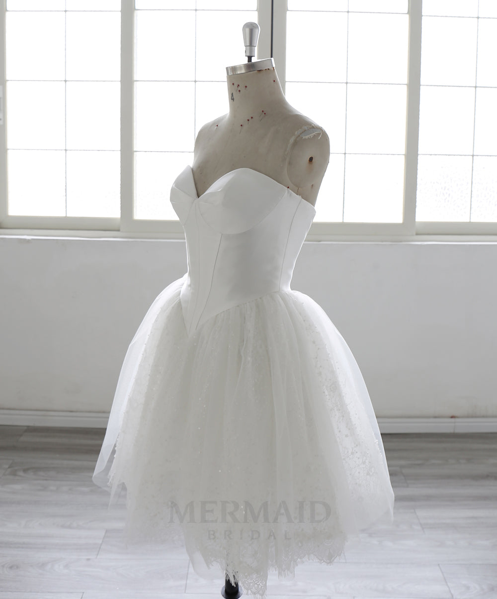 Sweetheart Neck Lace Short Knee Wedding Dress 2026