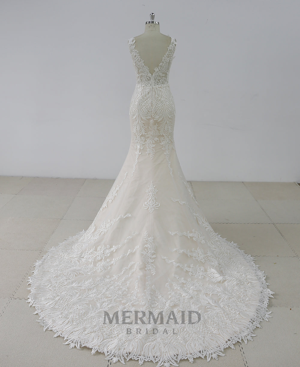 Lace Wedding Gown Backless Mermaid Wedding Dress