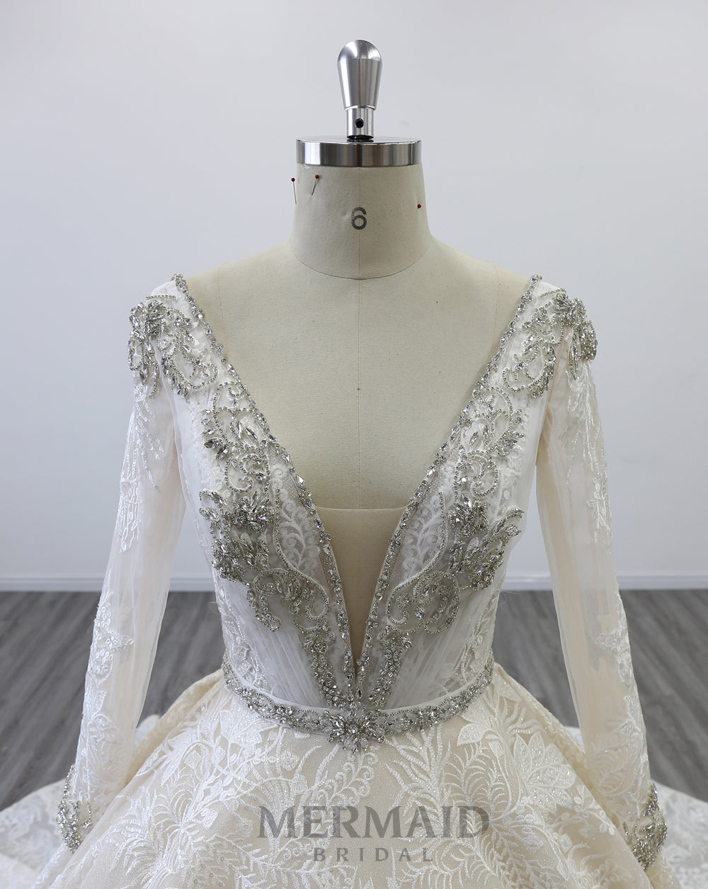Open back wedding gown long sleeve ball gown wedding dress with detachable belt