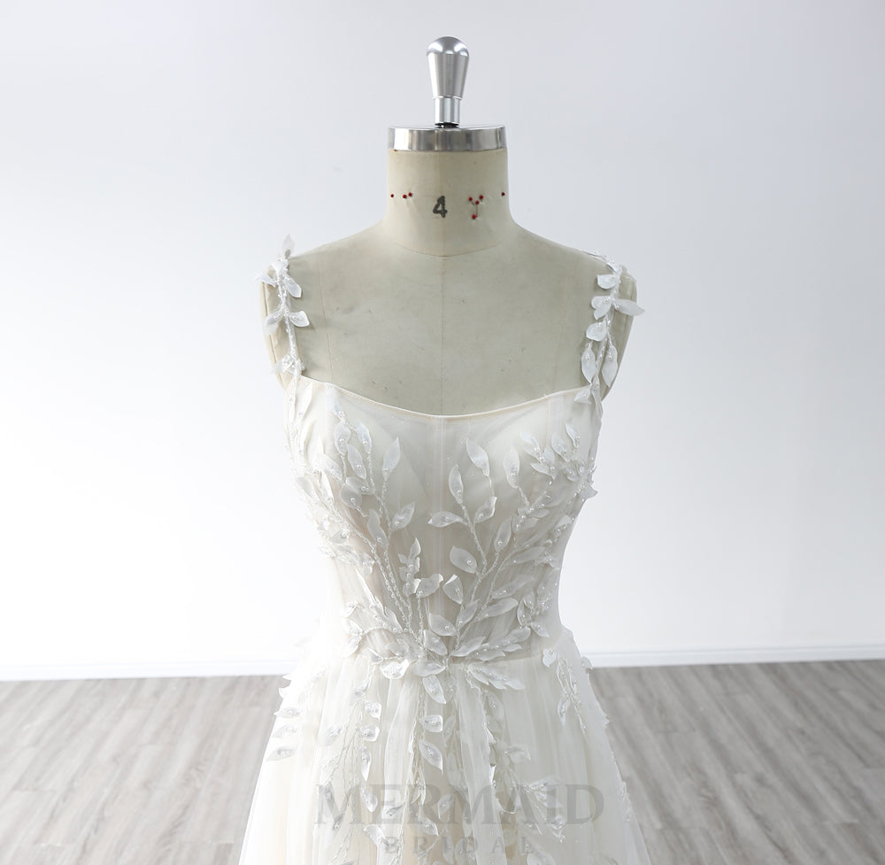 Spaghetti Straps Boat Neck Court Train Boho Beach Wedding Dress 2023